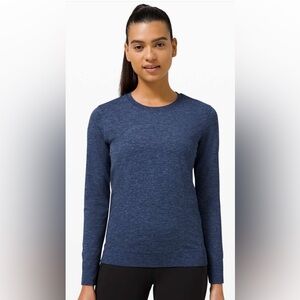 Lululemon Swiftly Breathe Long Sleeve
Water Drop / Night Sea Size 6 Blue